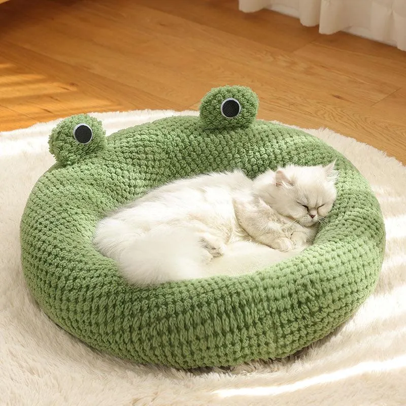 Little Frog Plush House Pet Bed Nest