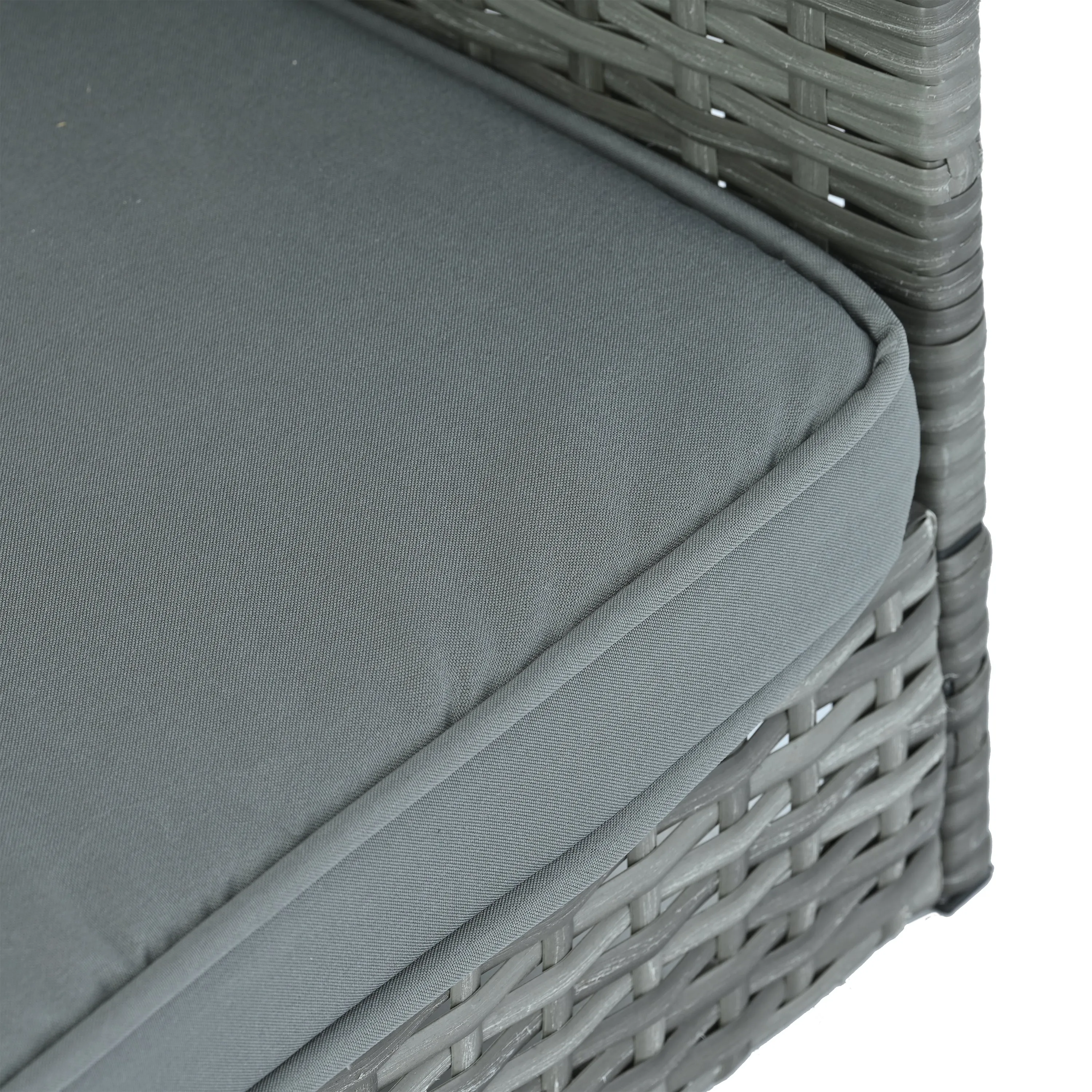 PE Rattan Dog Bed With Canopy